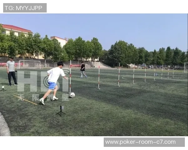 提升中考体育成绩的足球技巧训练方法与实用技巧分享